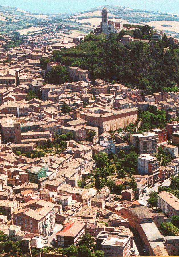 Alloggio "La Fonte" Fermo Exterior photo
